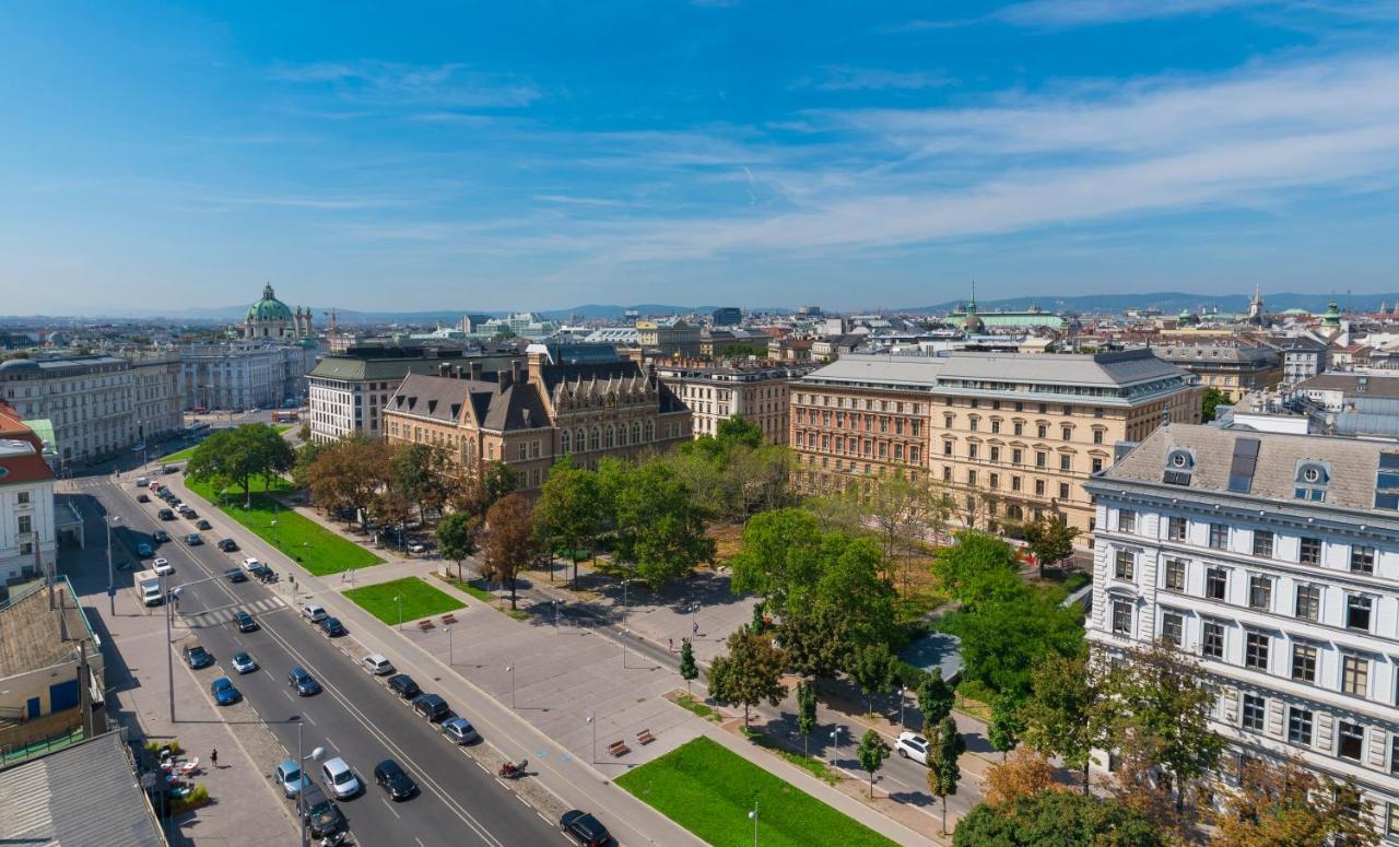 Intercontinental Wien By Ihg Esterno foto Aerial view of the square