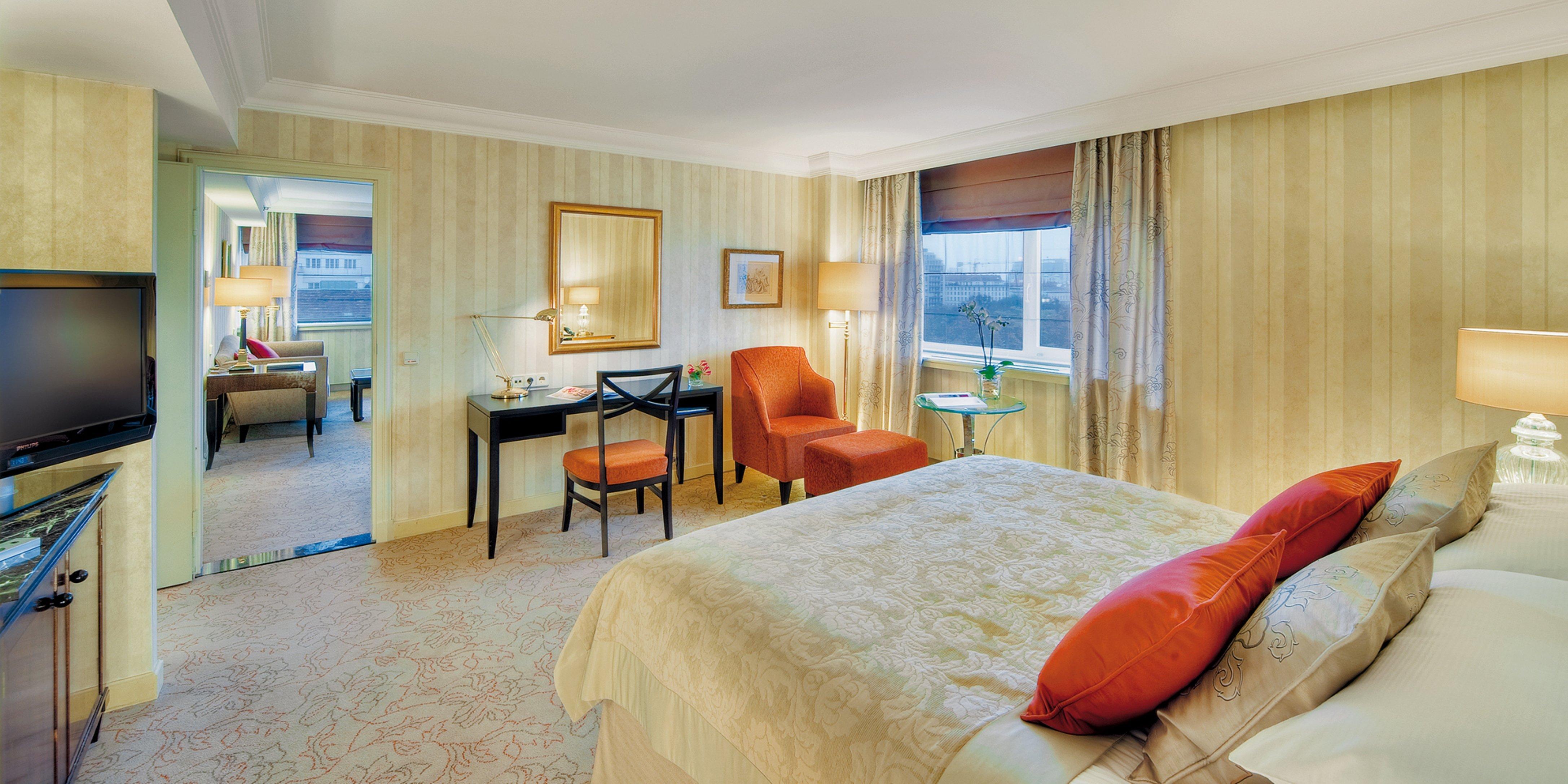 Intercontinental Wien By Ihg Esterno foto A room at the hotel