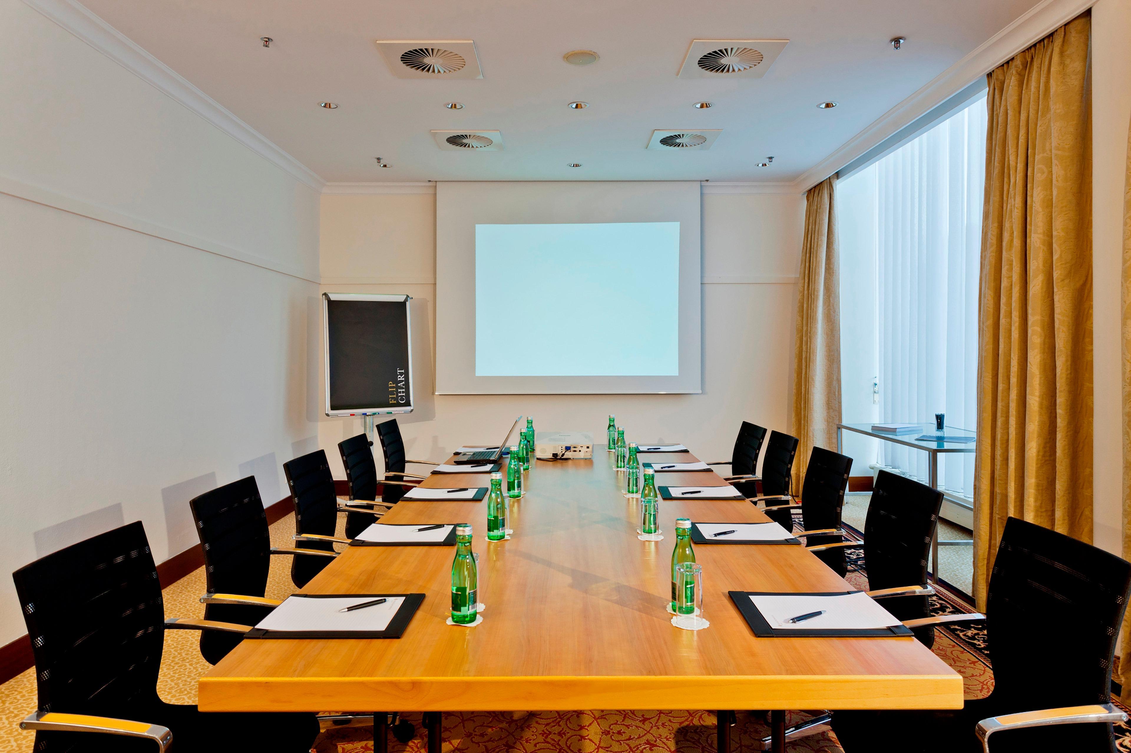 Intercontinental Wien By Ihg Esterno foto A meeting room