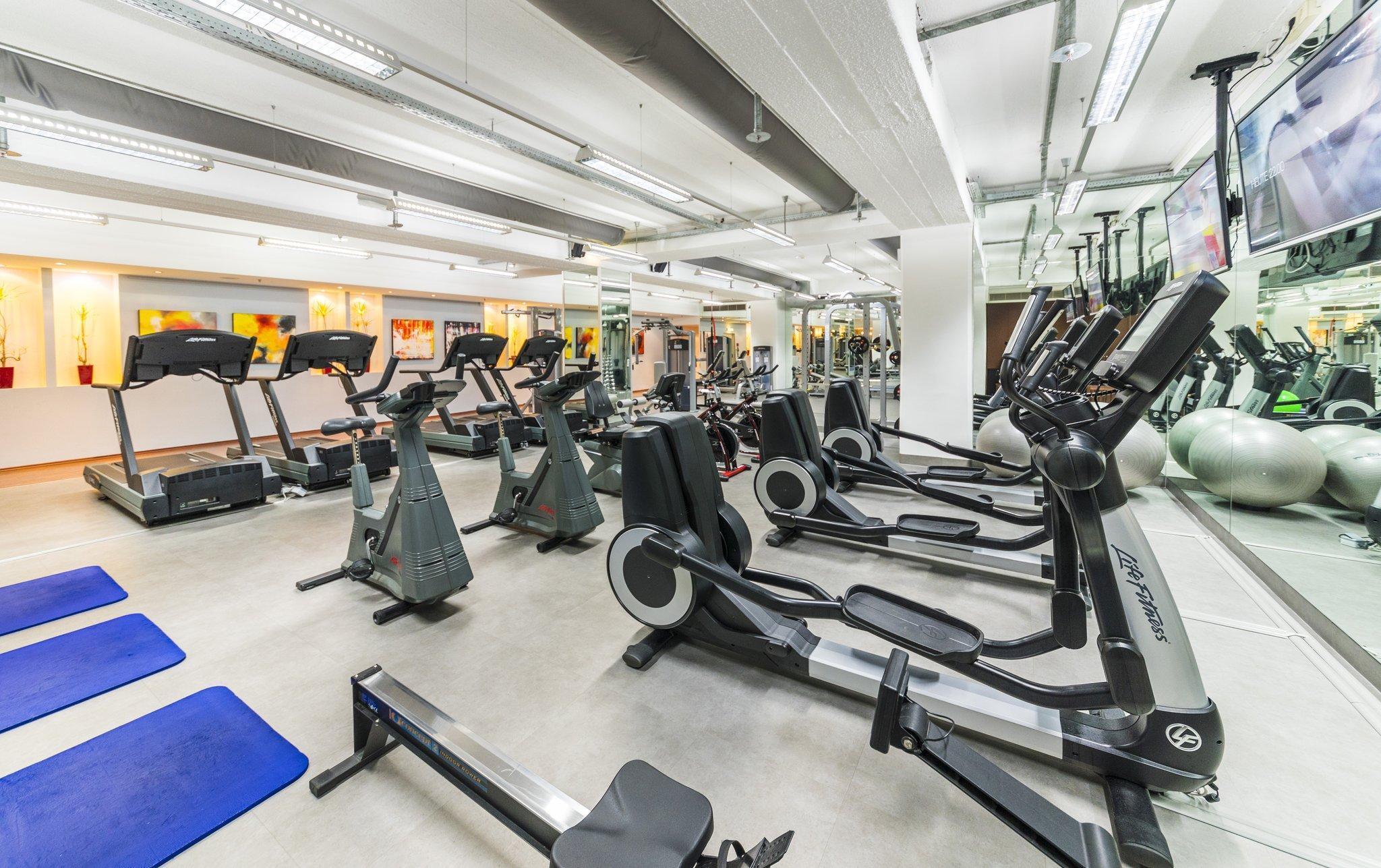 Intercontinental Wien By Ihg Esterno foto The gym at the 2012 London Olympics