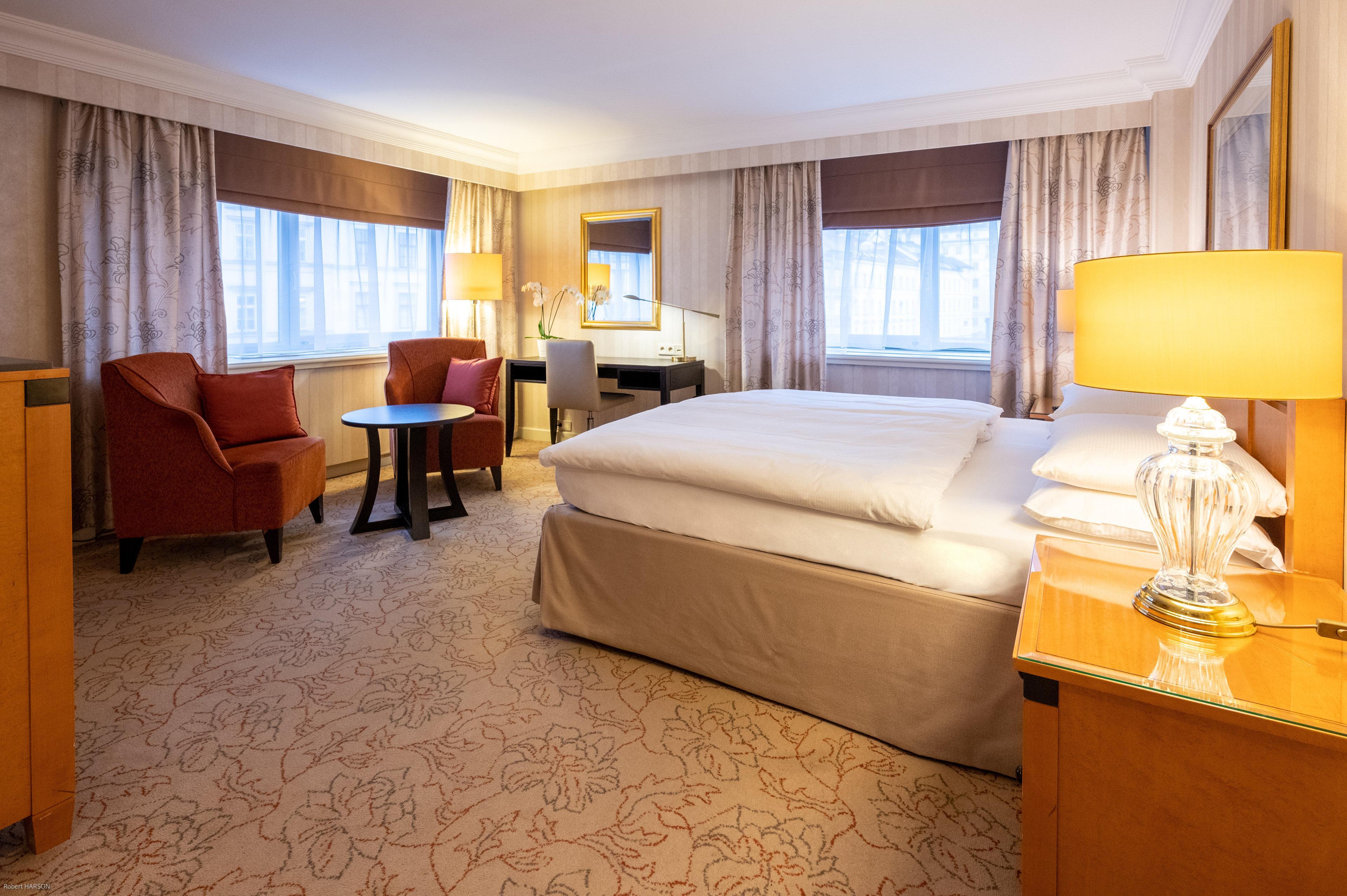 Intercontinental Wien By Ihg Esterno foto A room at the hotel