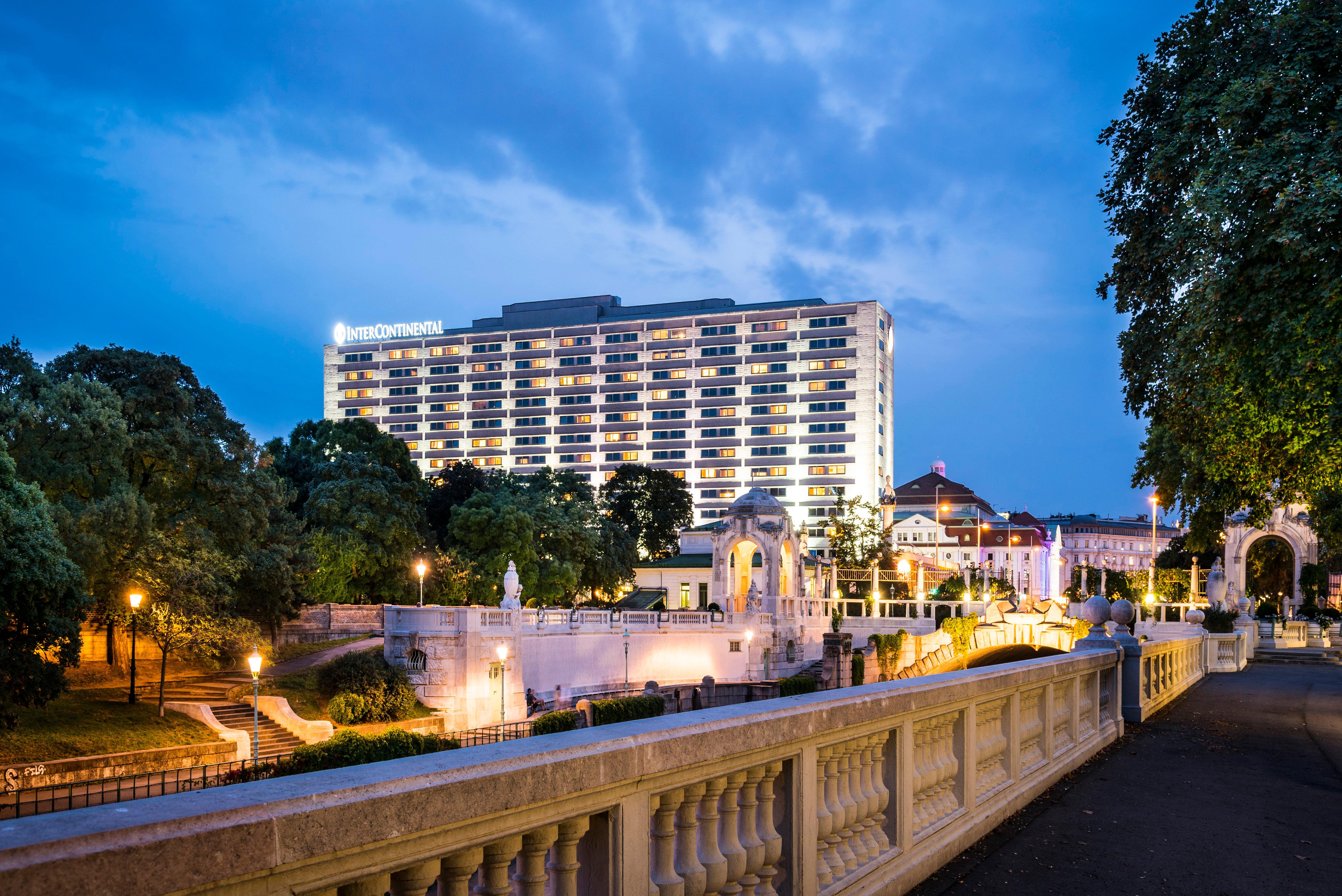 Intercontinental Wien By Ihg Esterno foto The InterContinental Wien
