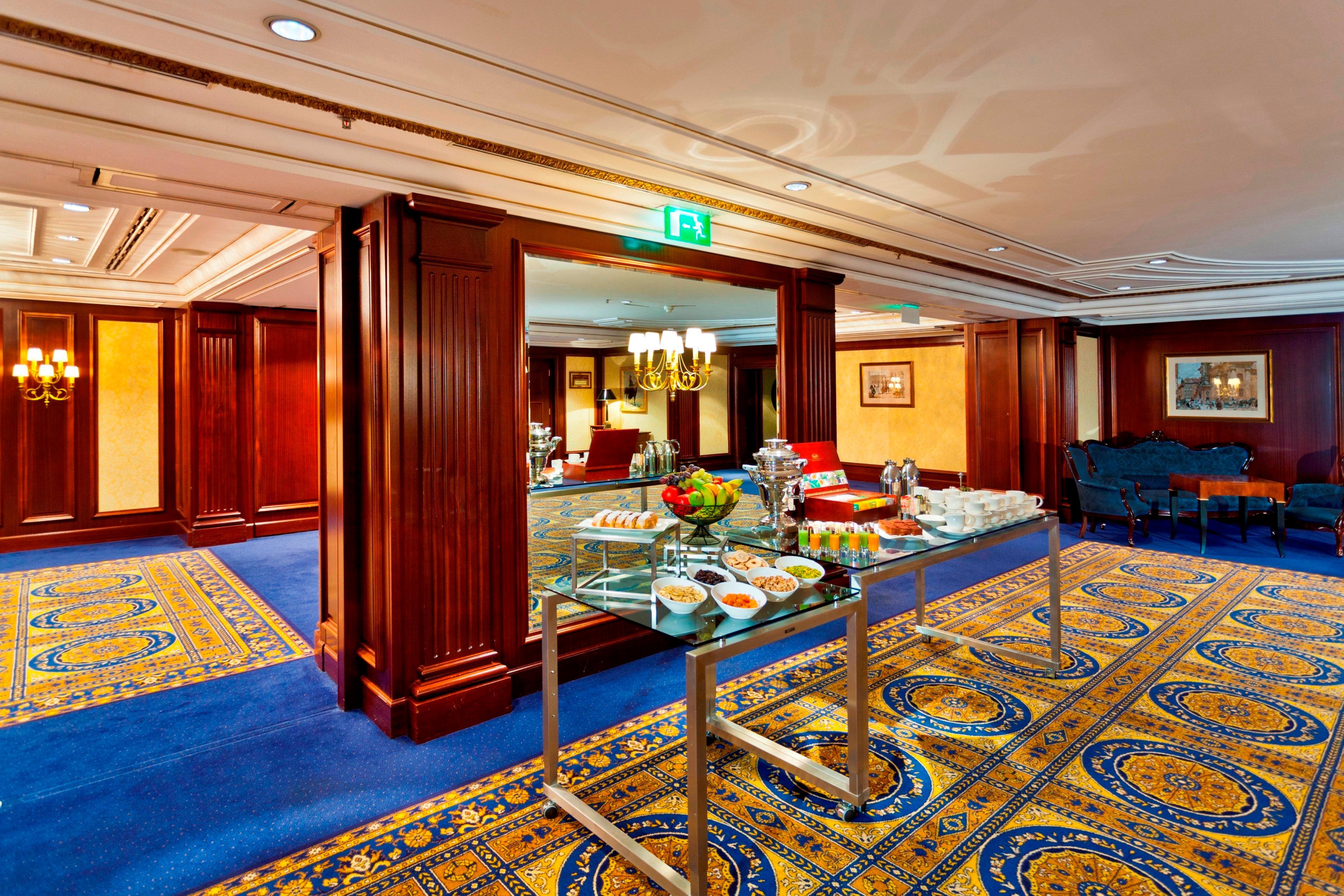 Intercontinental Wien By Ihg Esterno foto The Imperial Club Lounge